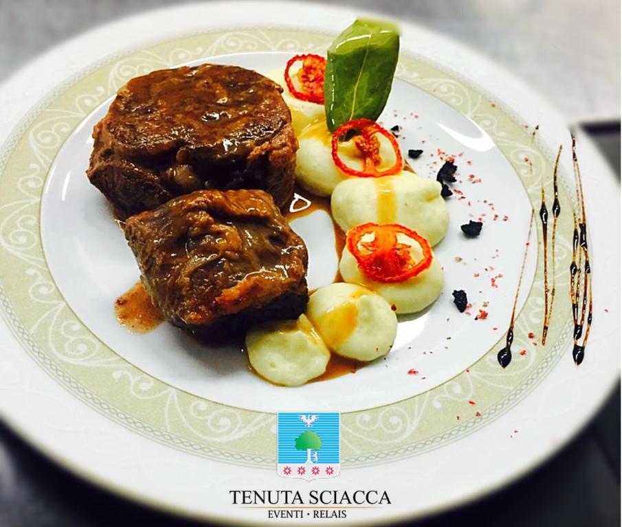Tenuta Sciacca Villa Falciano del Massico ภายนอก รูปภาพ
