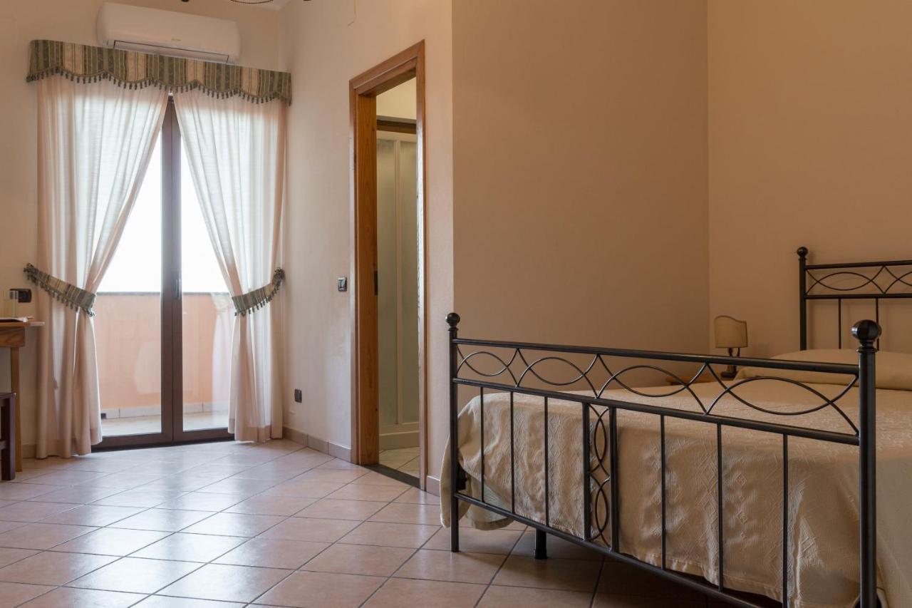 Tenuta Sciacca Villa Falciano del Massico ภายนอก รูปภาพ